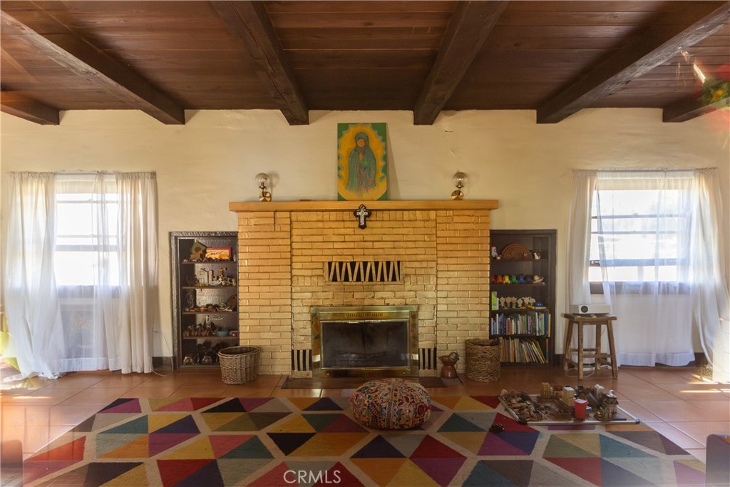22236 Rosary Avenue Property Photo 6