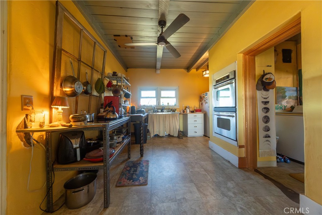22236 Rosary Avenue Property Photo 9