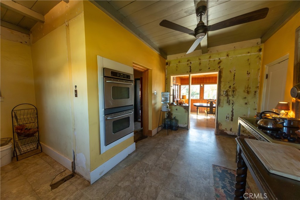 22236 Rosary Avenue Property Photo 10