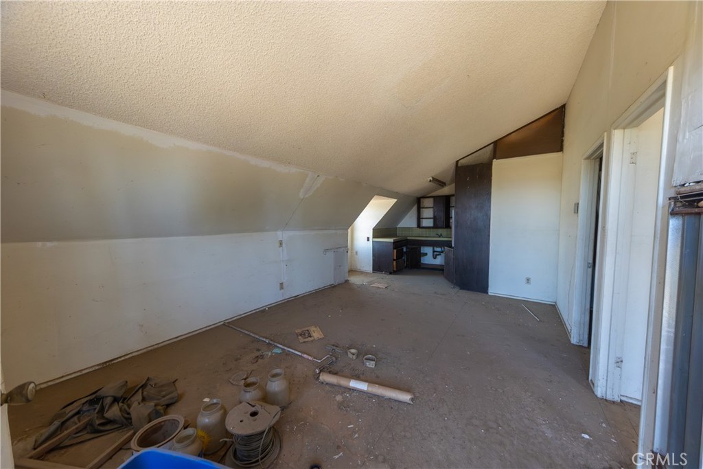 22236 Rosary Avenue Property Photo 35
