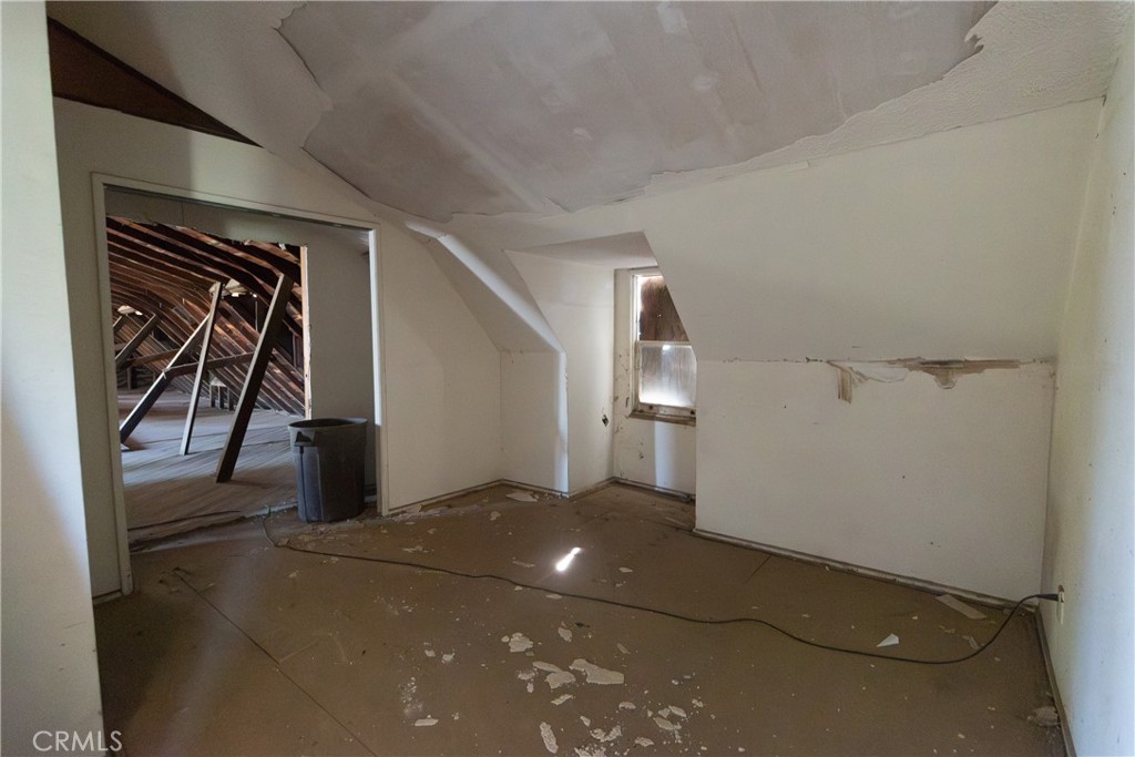 22236 Rosary Avenue Property Photo 37