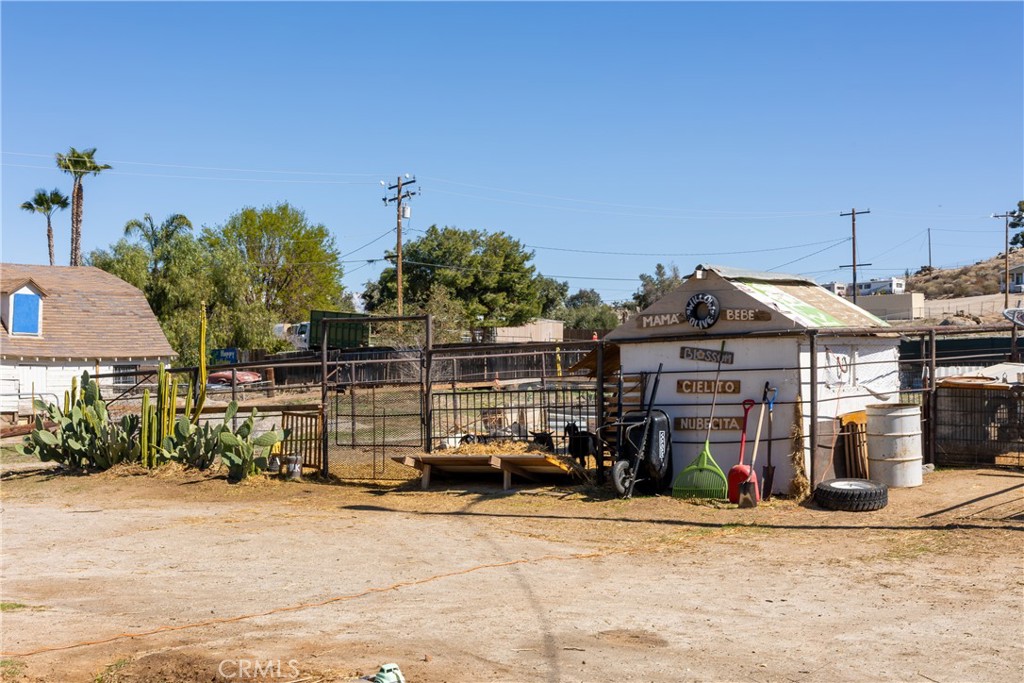 22236 Rosary Avenue Property Photo 44
