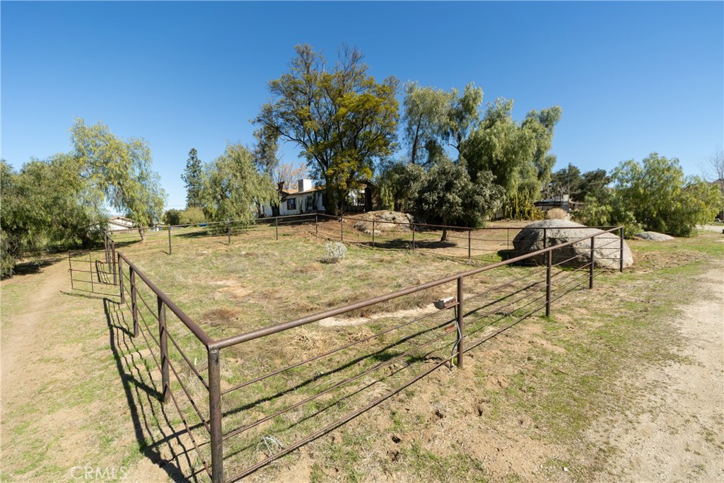 22236 Rosary Avenue Property Photo 55