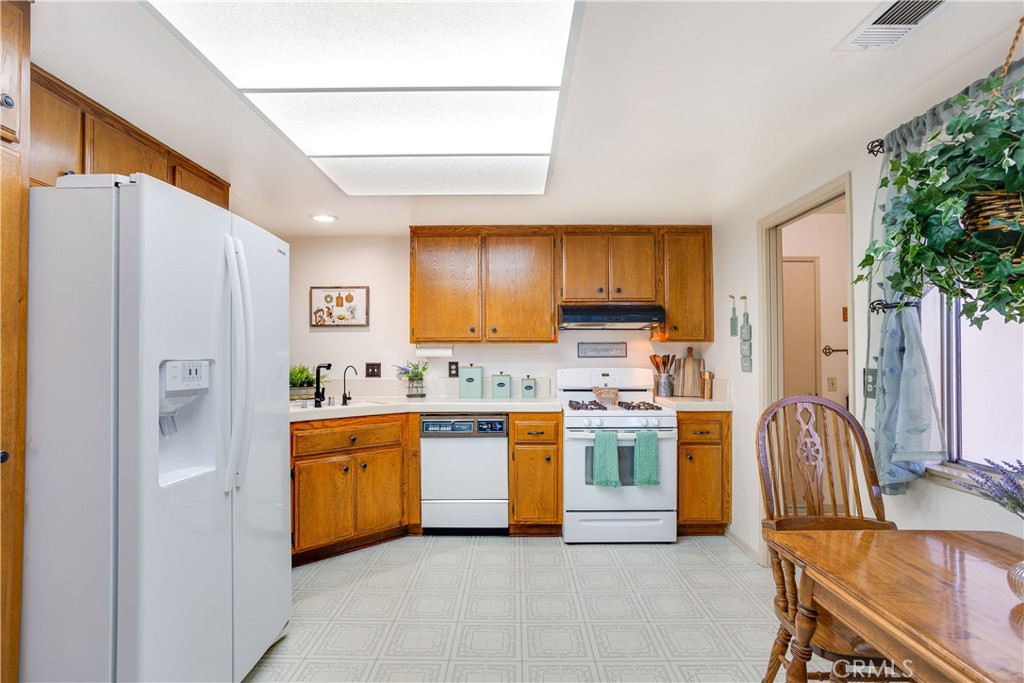 26412 Spaniel Lane Property Photo 11