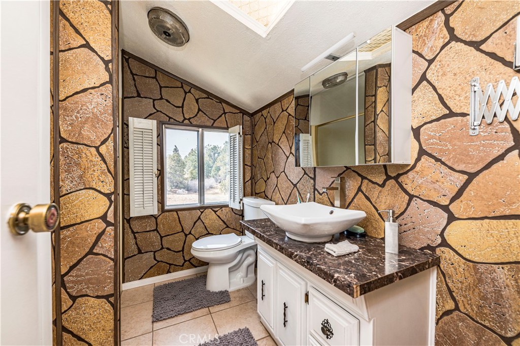 391 Montclair Drive 32 Property Photo 25