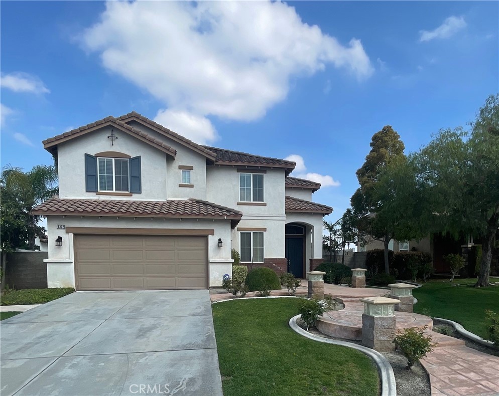 8332 Clover Creek Road Property Photo