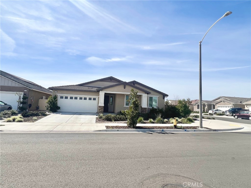30339 Roebuck Court Property Photo 1