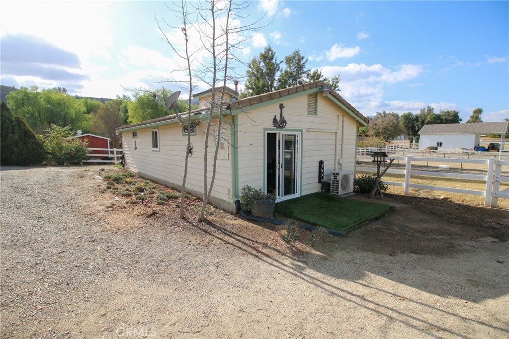 33145 Jane Court B Property Photo