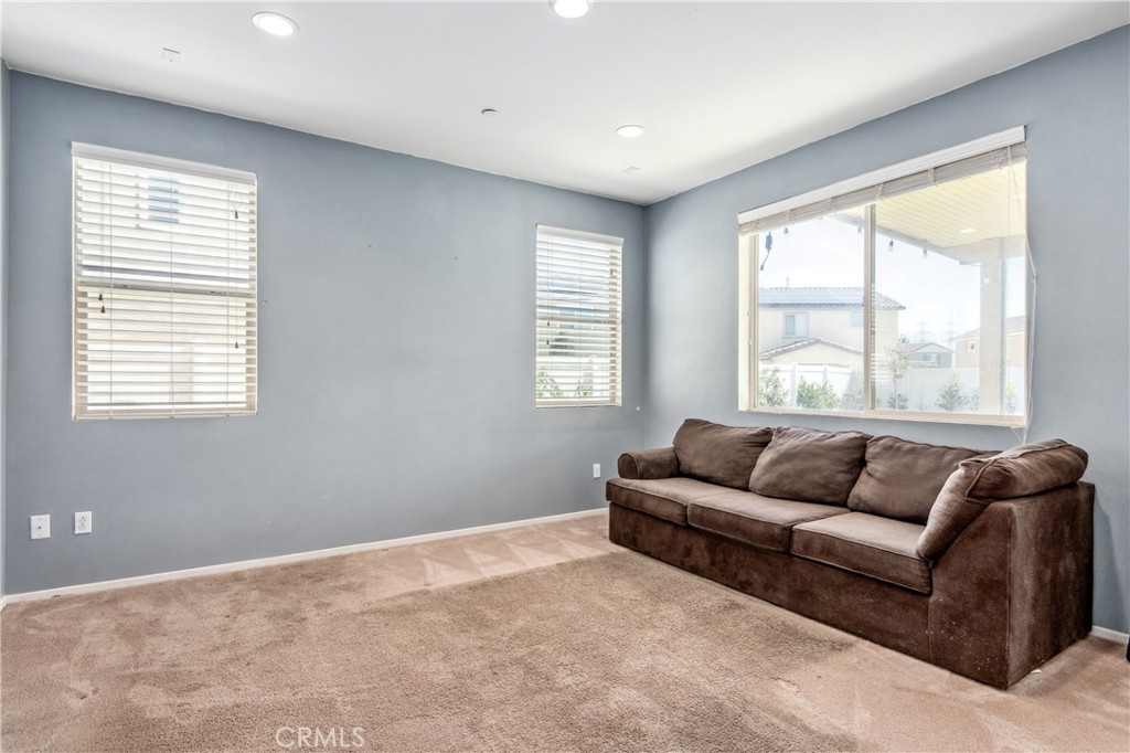 1475 Garnet Court Property Photo 6