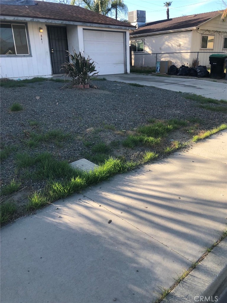 841 S Harvard Street Property Photo