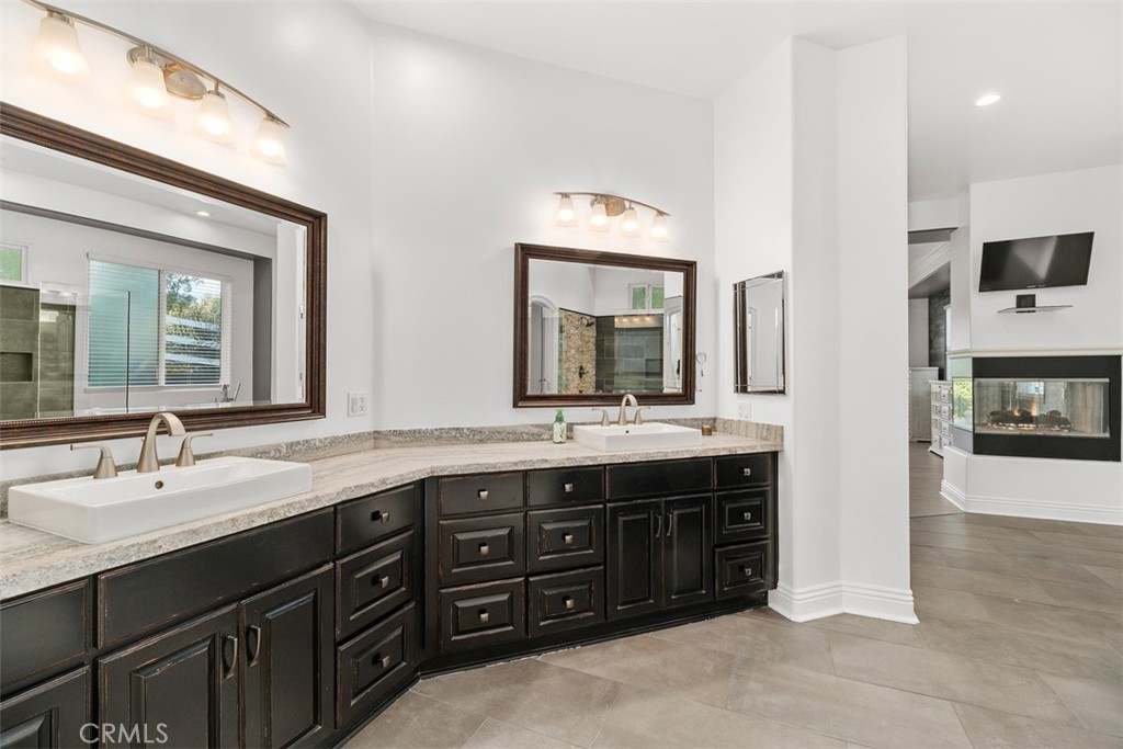 39526 Calle Cabernet Property Photo 21