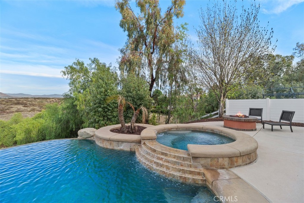 39526 Calle Cabernet Property Photo 40