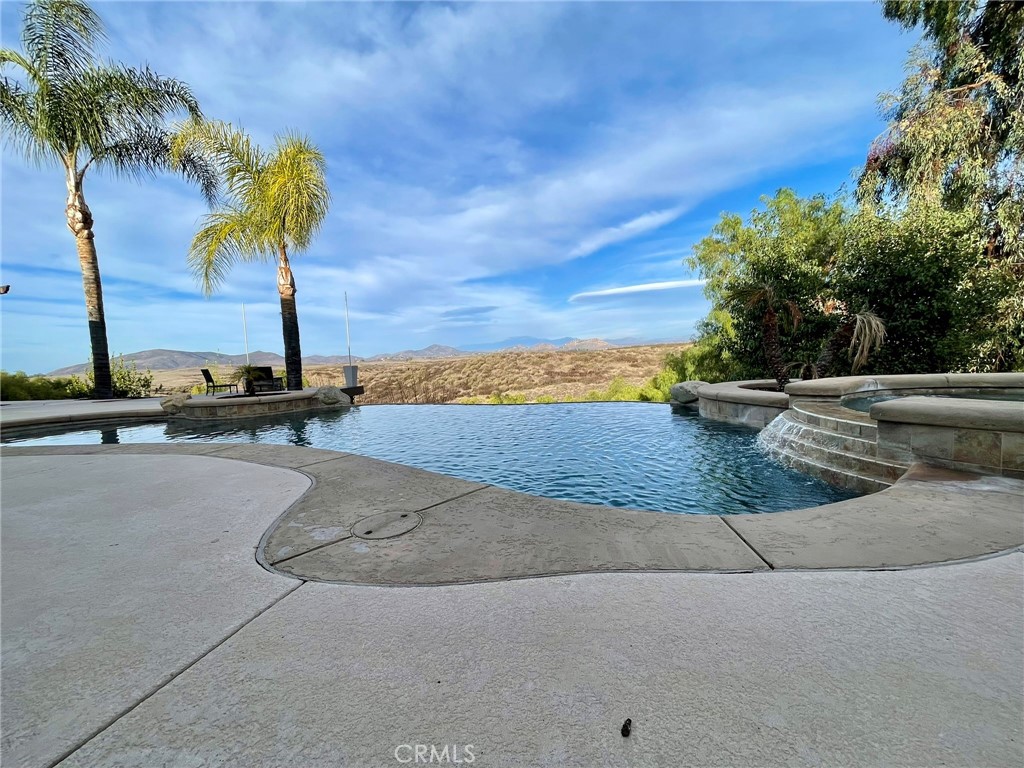39526 Calle Cabernet Property Photo 44