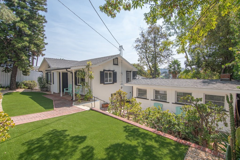 3886 Wawona Street Property Photo