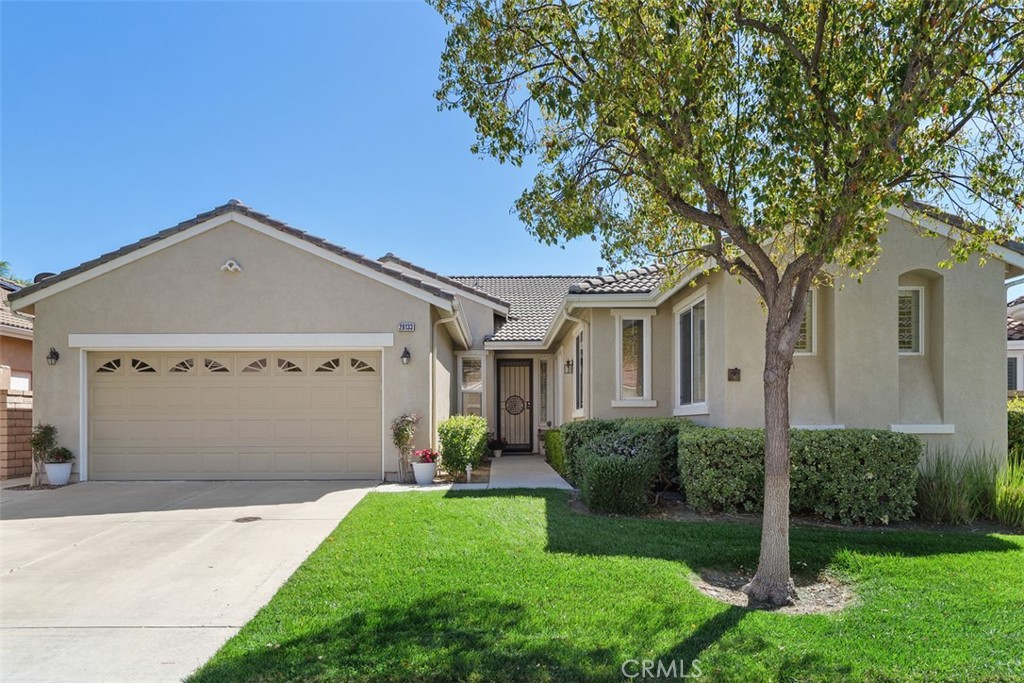 28133 Highwood Court Property Photo