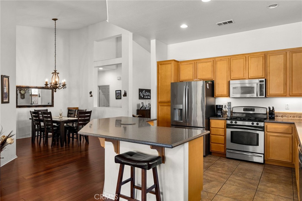 1596 Thunderbird Road Property Photo 5