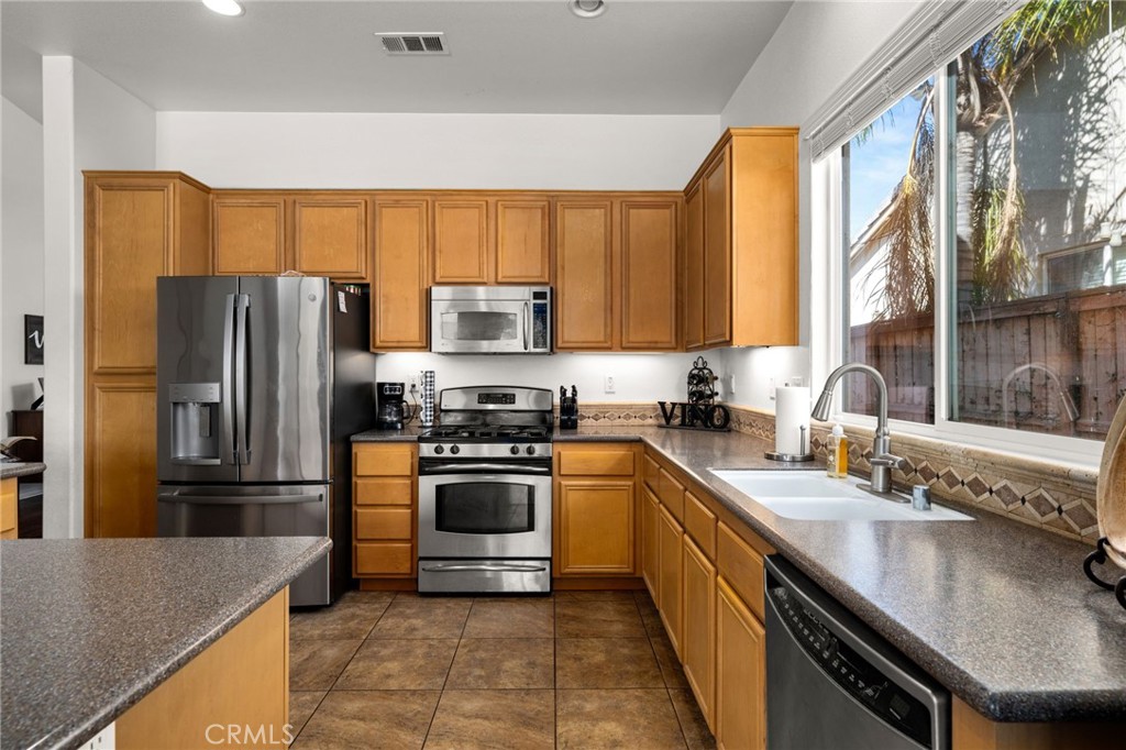1596 Thunderbird Road Property Photo 7