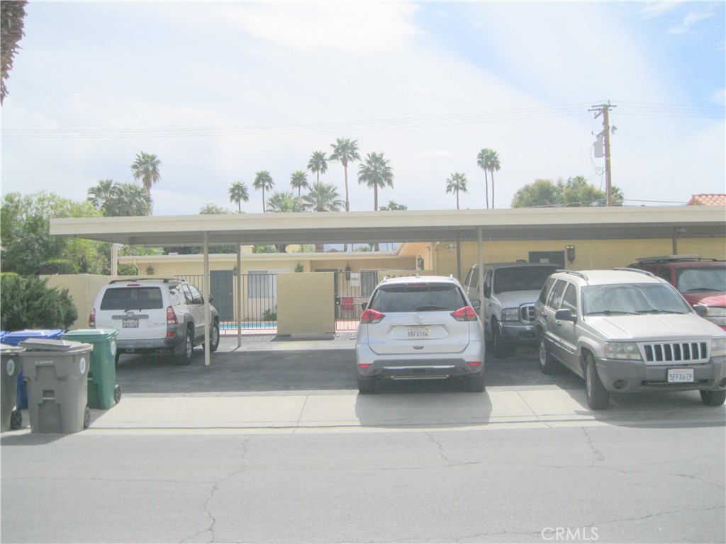 74443 Driftwood Drive Property Photo 2