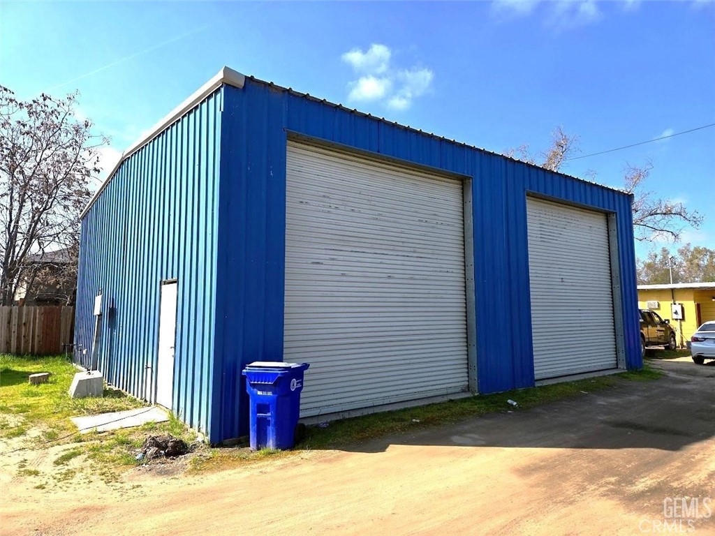63 N Wisconsin Street Property Photo 3