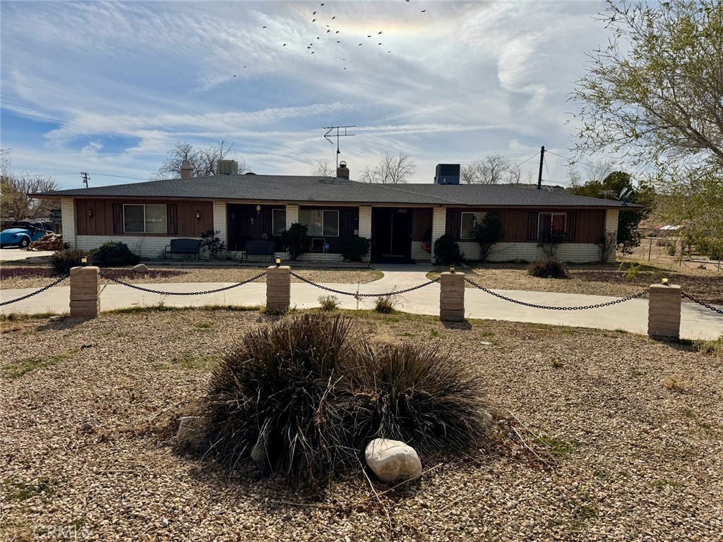 20825 Pine Ridge Avenue Property Photo