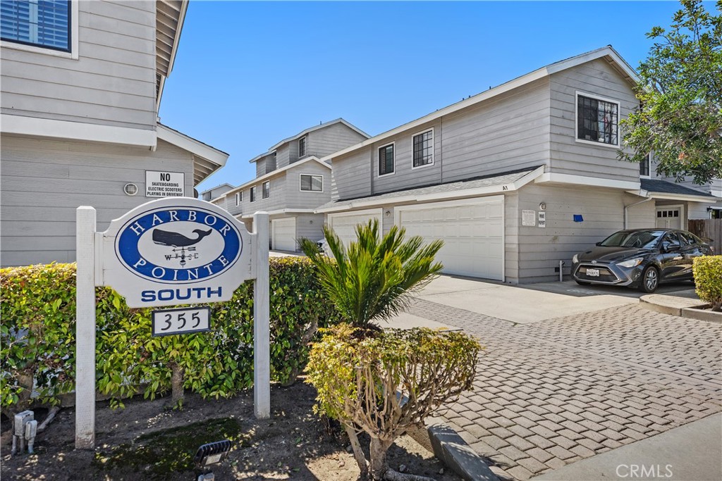 Costa Mesa Real Estate Listings Main Image