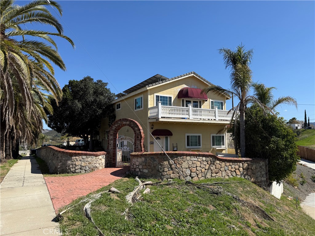 1006 W Pottery Street Property Photo
