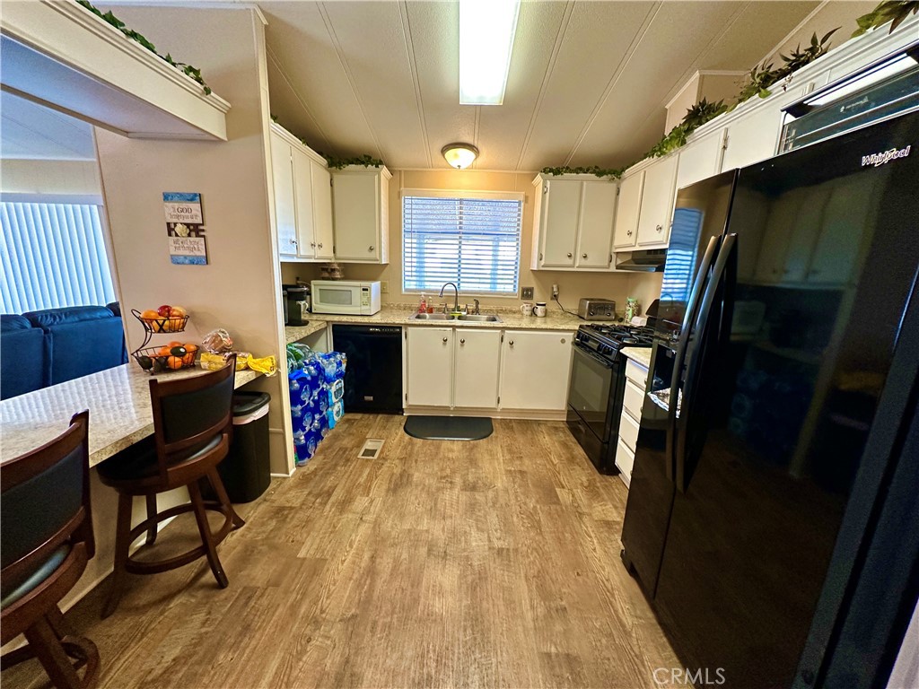 5700 W Wilson Street 128 Property Photo 9