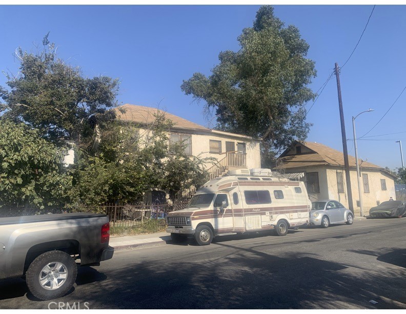 2928 Compton Avenue Property Photo 3