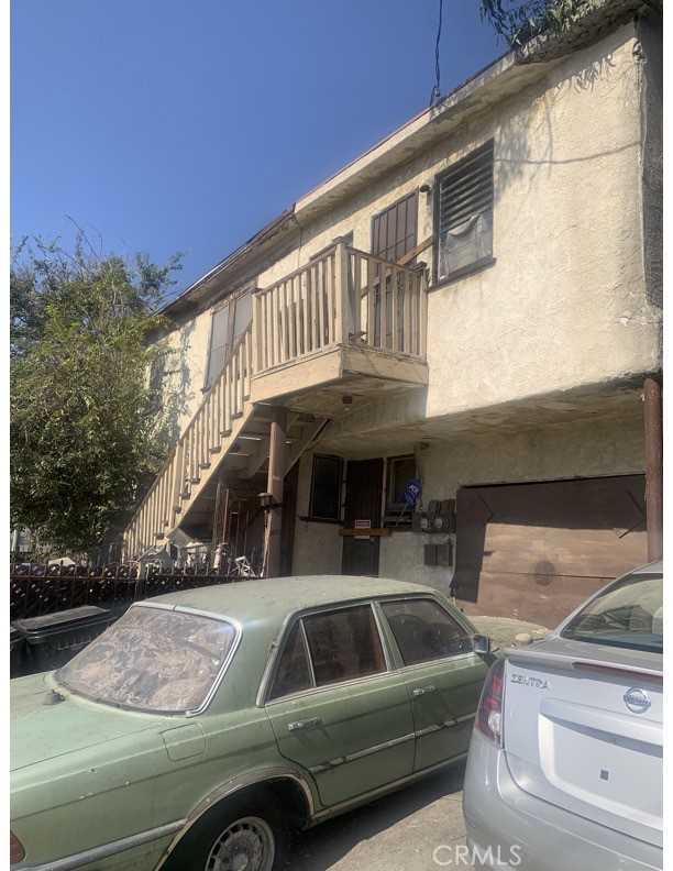 2928 Compton Avenue Property Photo 4