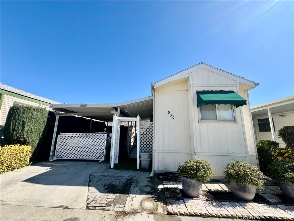 939 Deerwood Drive Property Photo