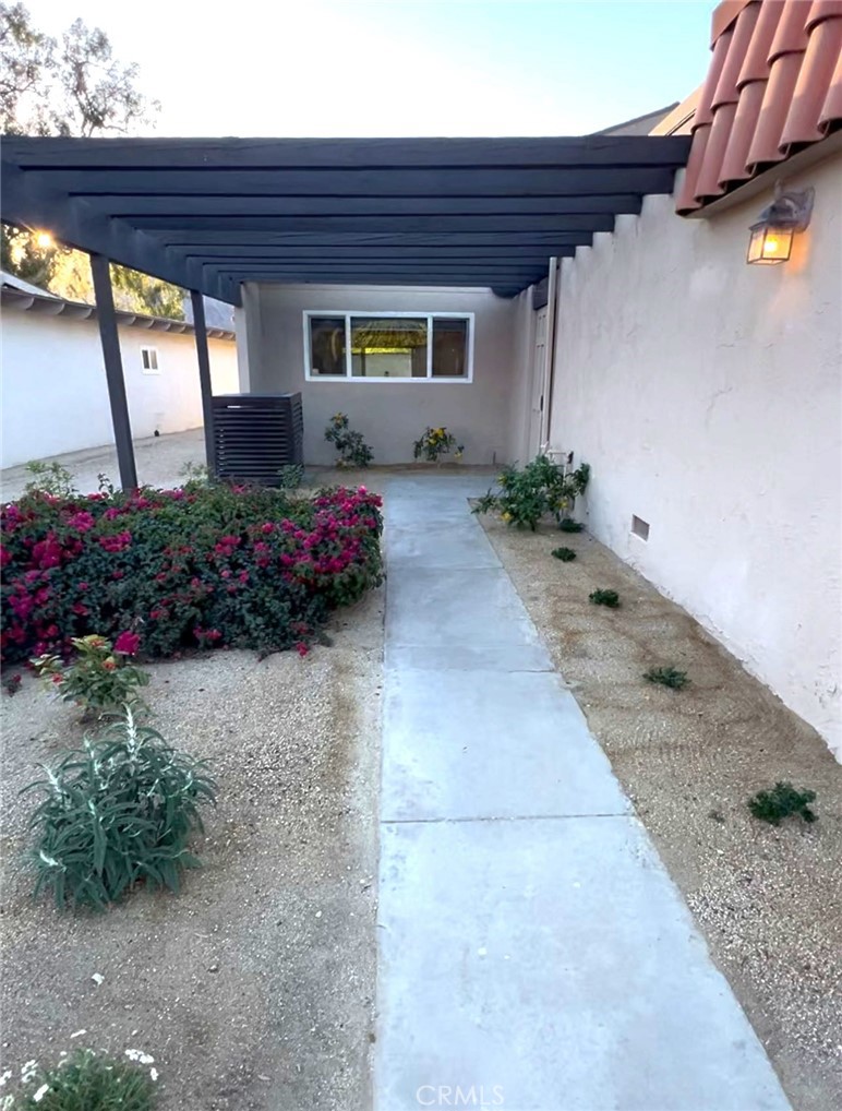 48941 Washington Street Property Photo 1
