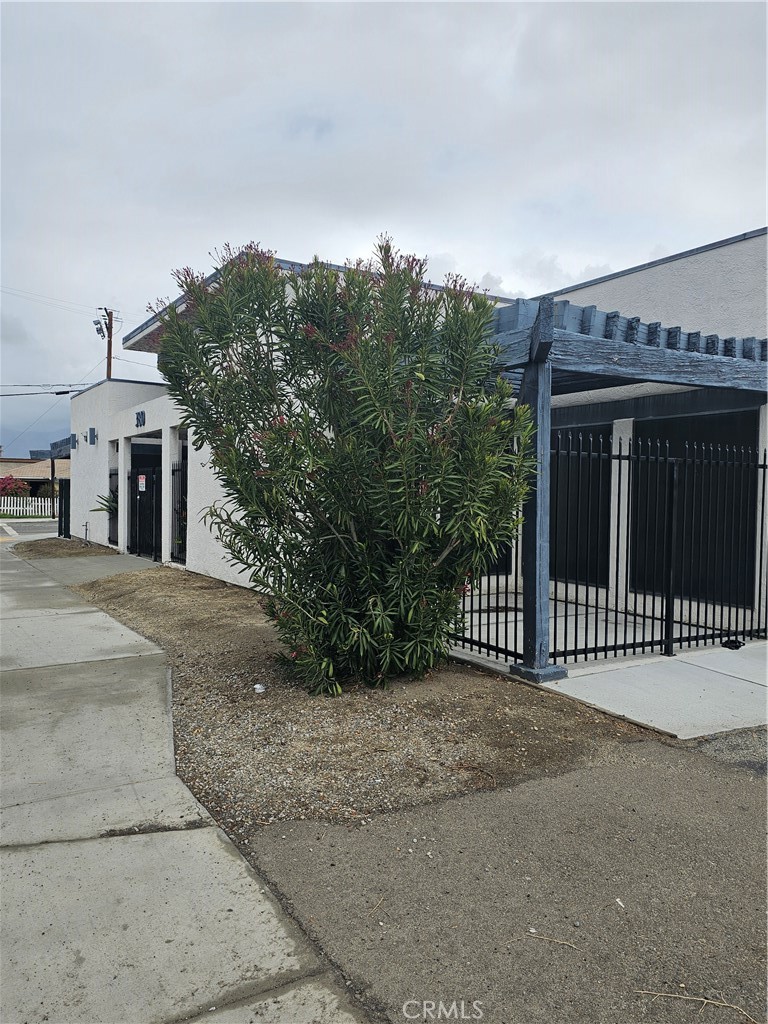 380 N San Jacinto Street Property Photo 3