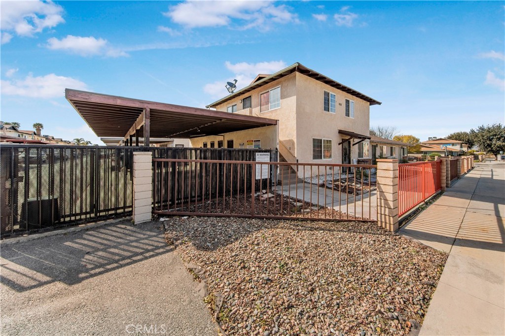 435 N Hamilton Avenue Property Photo 10
