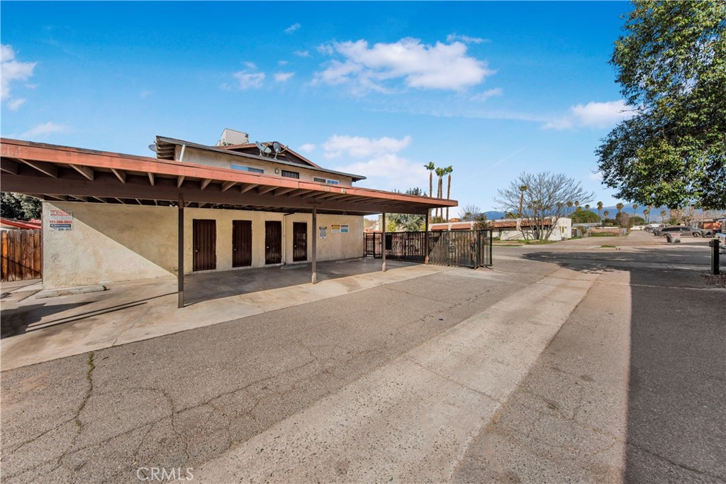 435 N Hamilton Avenue Property Photo 12