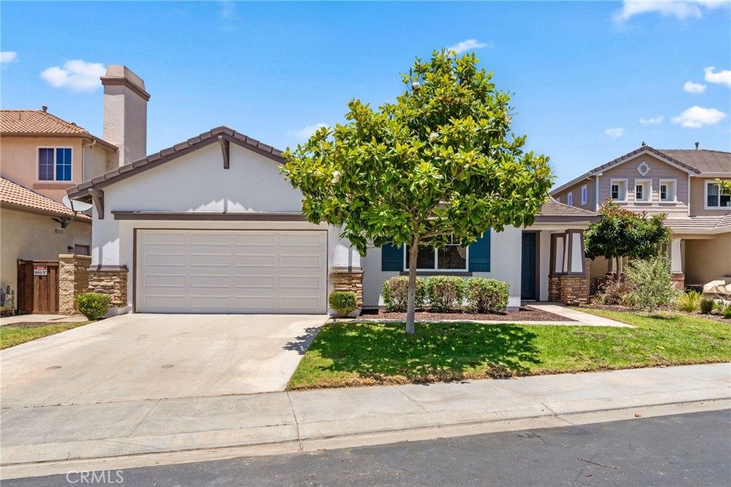 27796 Bottle Brush Way Property Photo