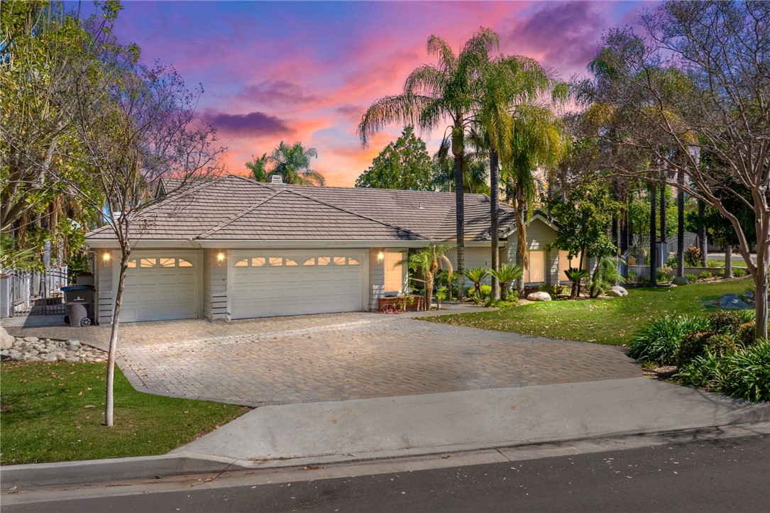 2525 Cross Street Property Photo