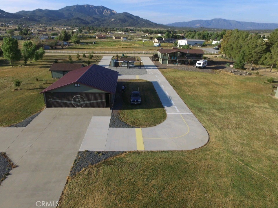49485 Flightline Way Property Photo