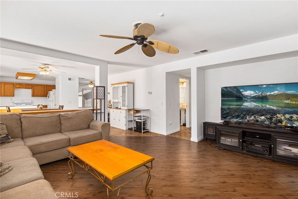 17005 La Vida Court Property Photo 8