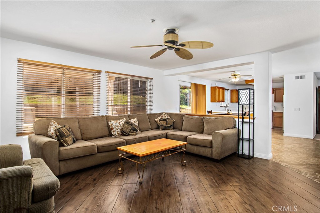 17005 La Vida Court Property Photo 10