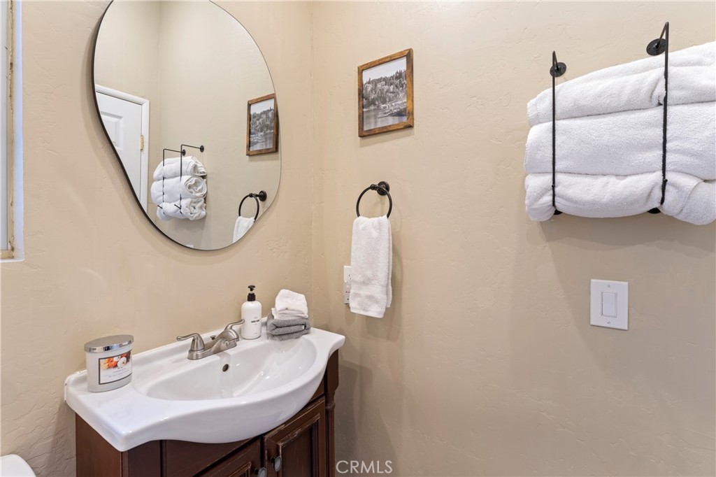 664 Circle Drive Property Photo 28