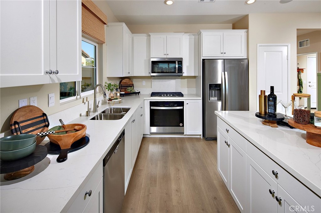 11624 Ford Street Property Photo 7