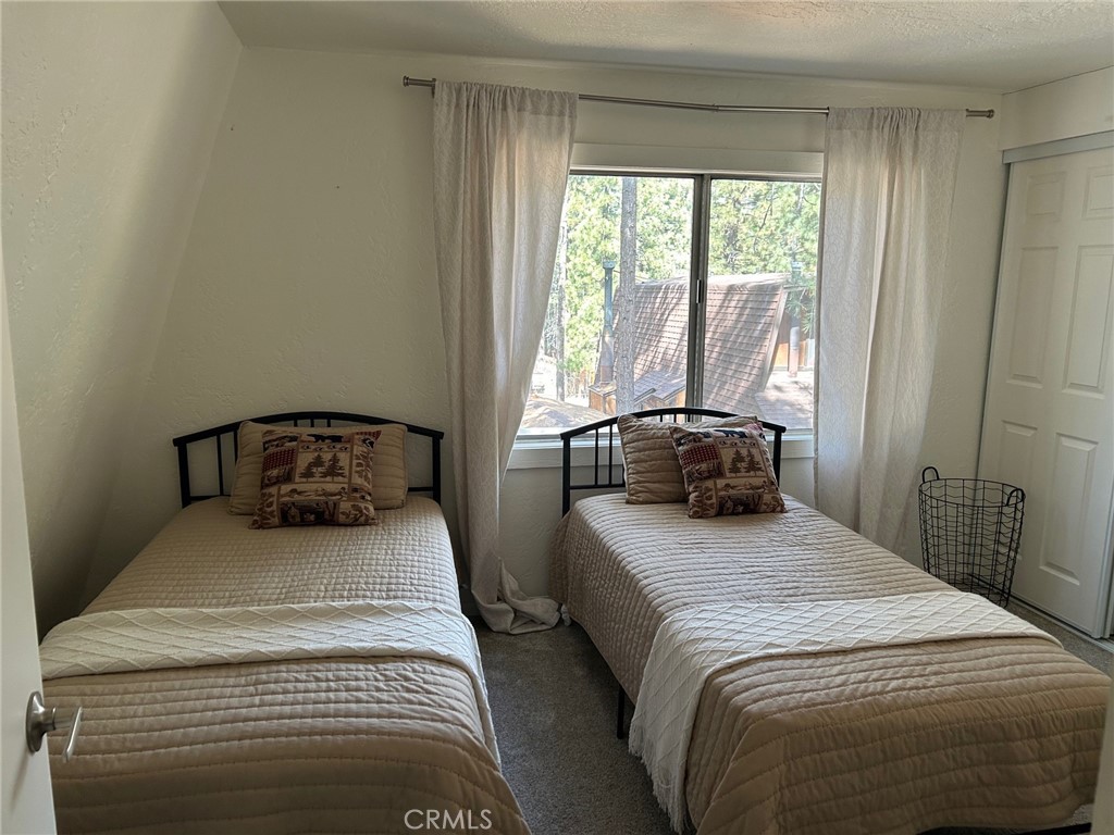 2057 3rd Property Photo 14