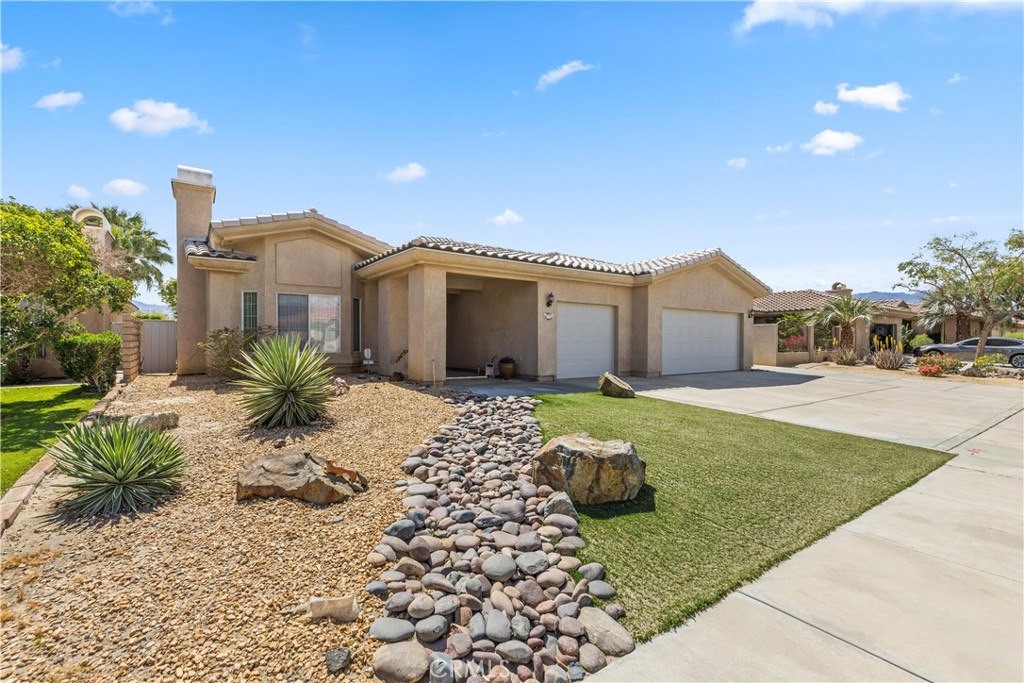 74119 Academy Lane E Property Photo 1