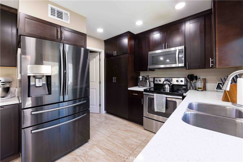 10561 Kerrigan Court Property Photo 1