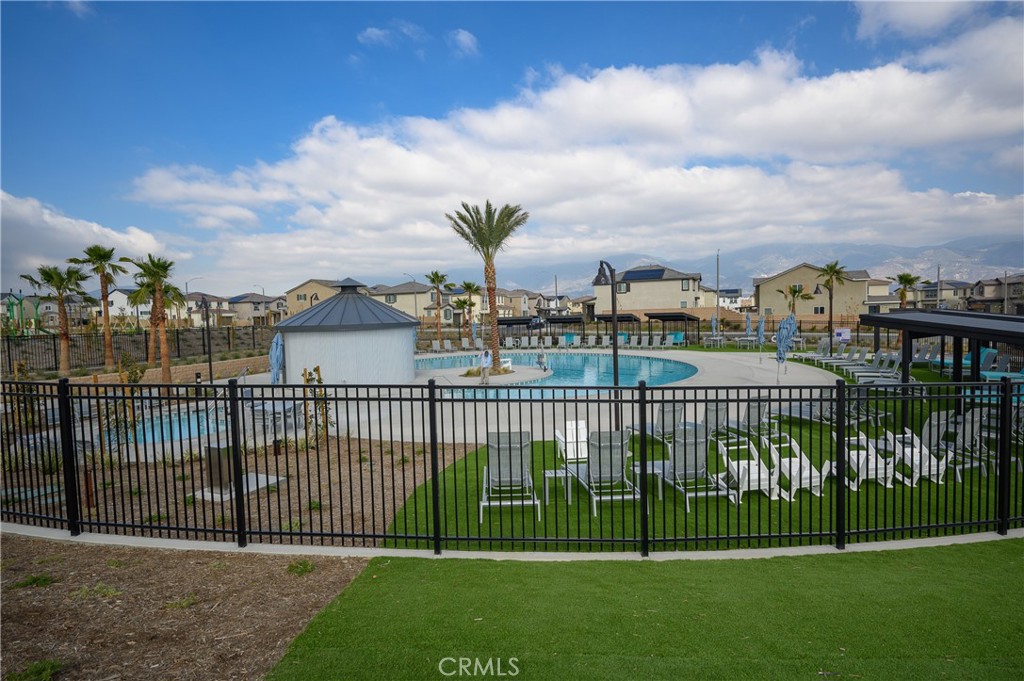 2439 Powell Drive Property Photo 15