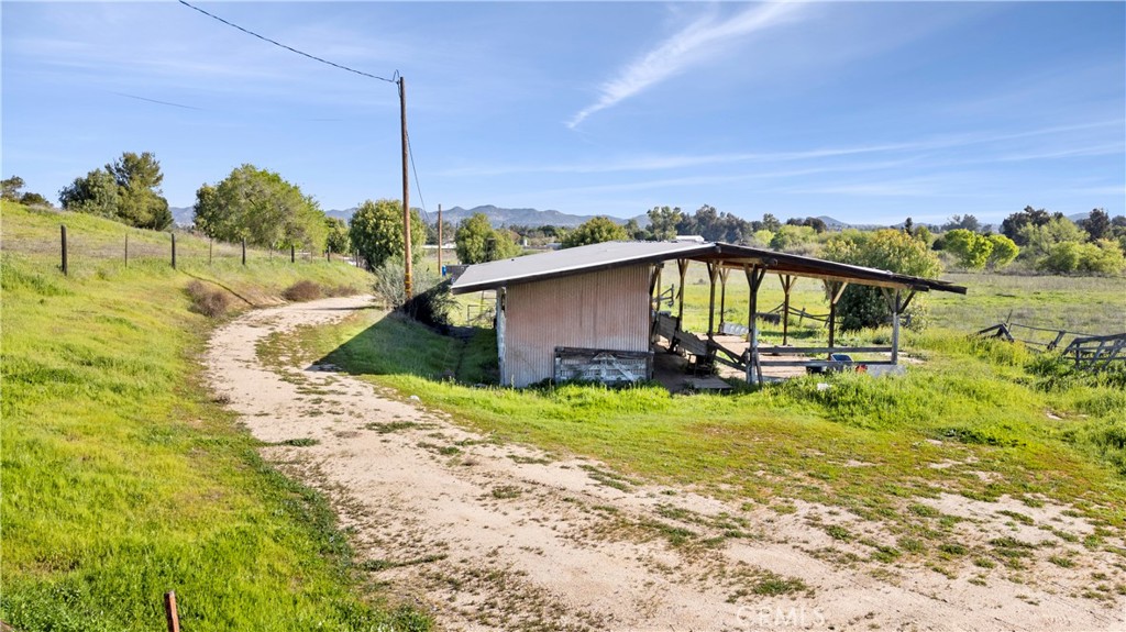 25070 Hayes Avenue Property Photo 9