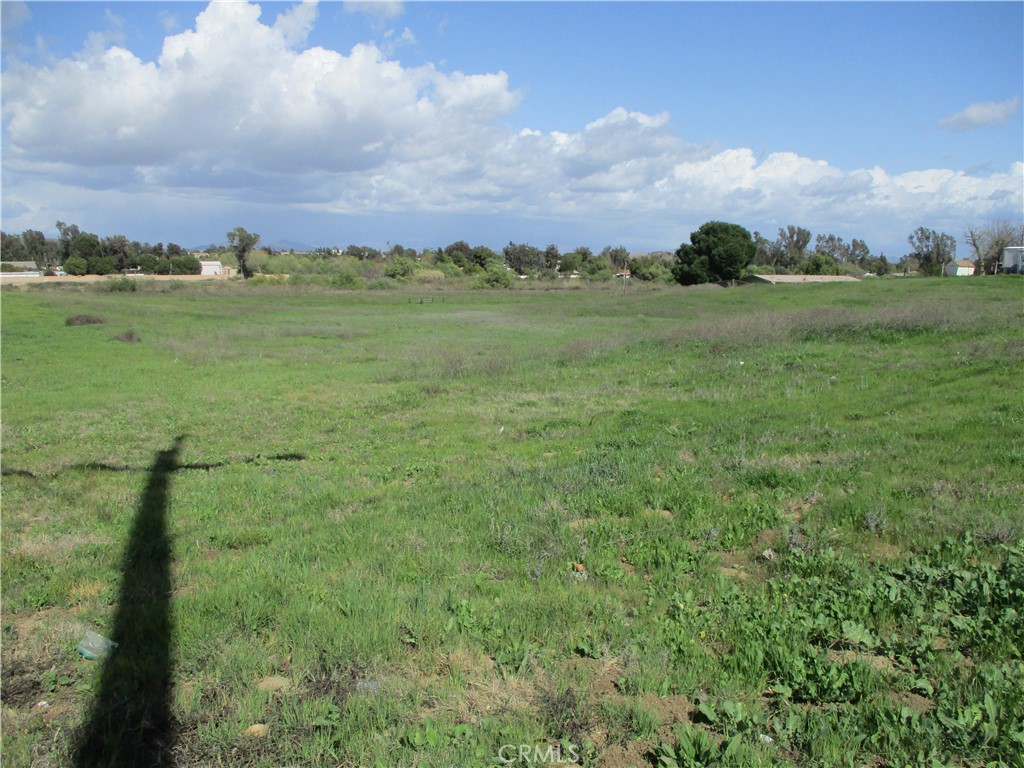 25070 Hayes Avenue Property Photo 14