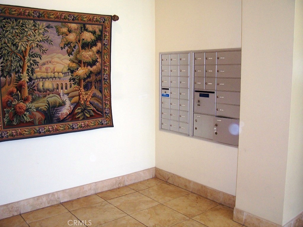 27247 Madison Avenue 106 Property Photo 5