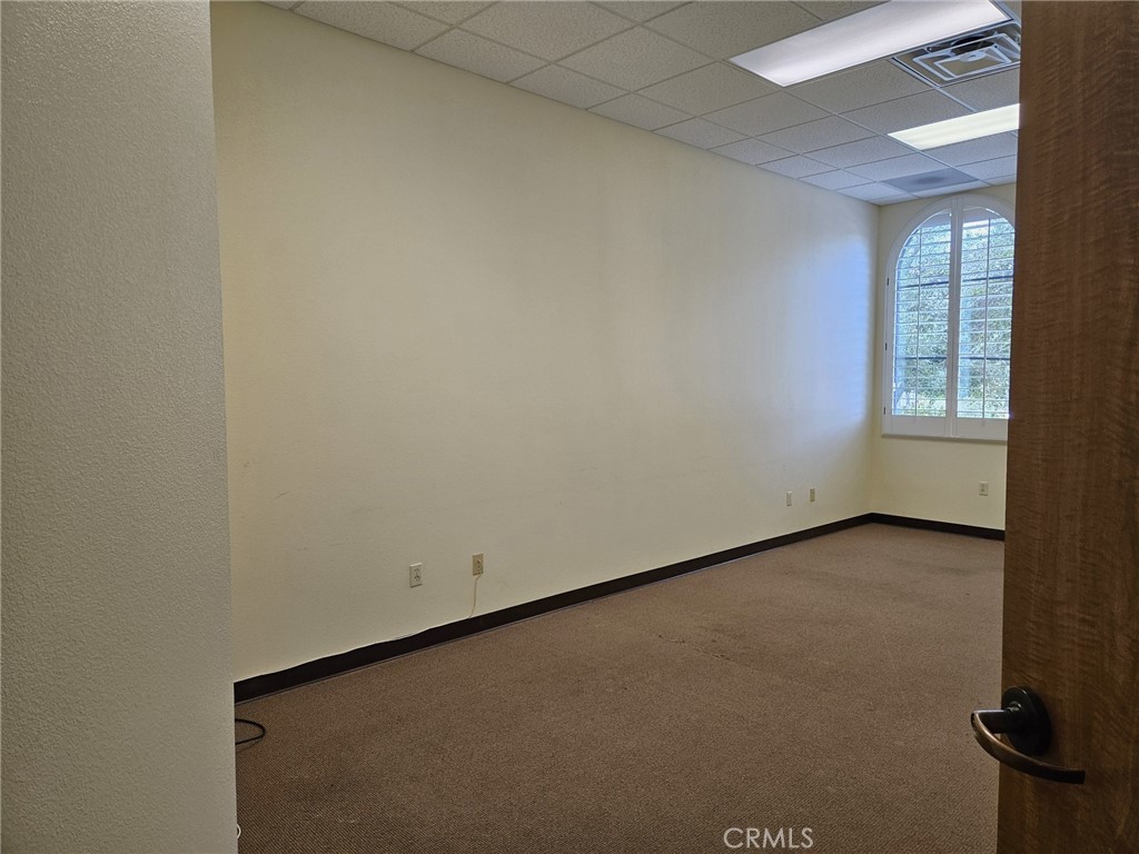 27247 Madison Avenue 106 Property Photo 9