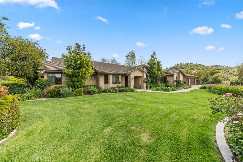 47100 Sandia Creek Drive Property Photo 1
